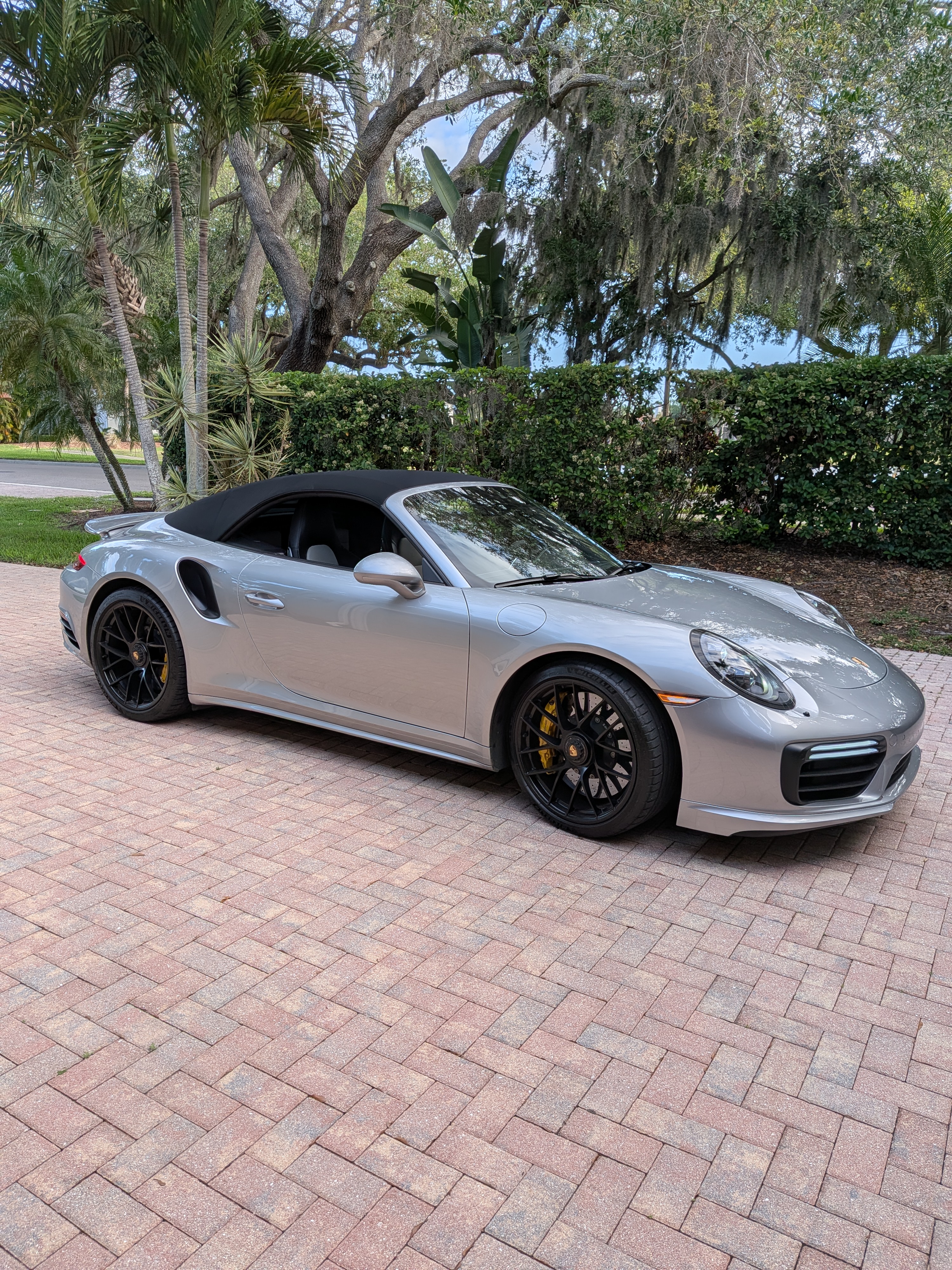 Used 2018 Porsche 911 Turbo S AWD/4WD image 1