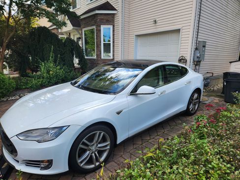 Used 2013 Tesla Model S image 14