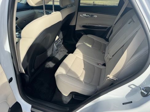 Used 2026 Genesis GV70 2.5T image 15