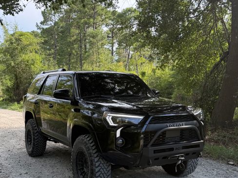 Used 2023 Toyota 4Runner SR5 RWD image 1