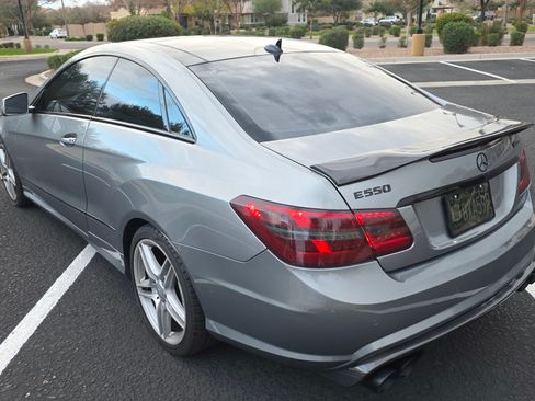 Used 2012 Mercedes-Benz E 550 E 550 Coupe 2D image 17