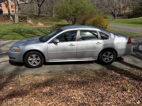 Used 2016 Chevrolet Impala Limited LS image 2