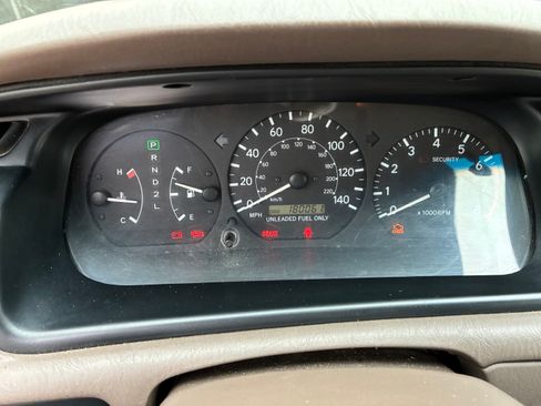 Used 1998 Toyota Camry XLE image 5