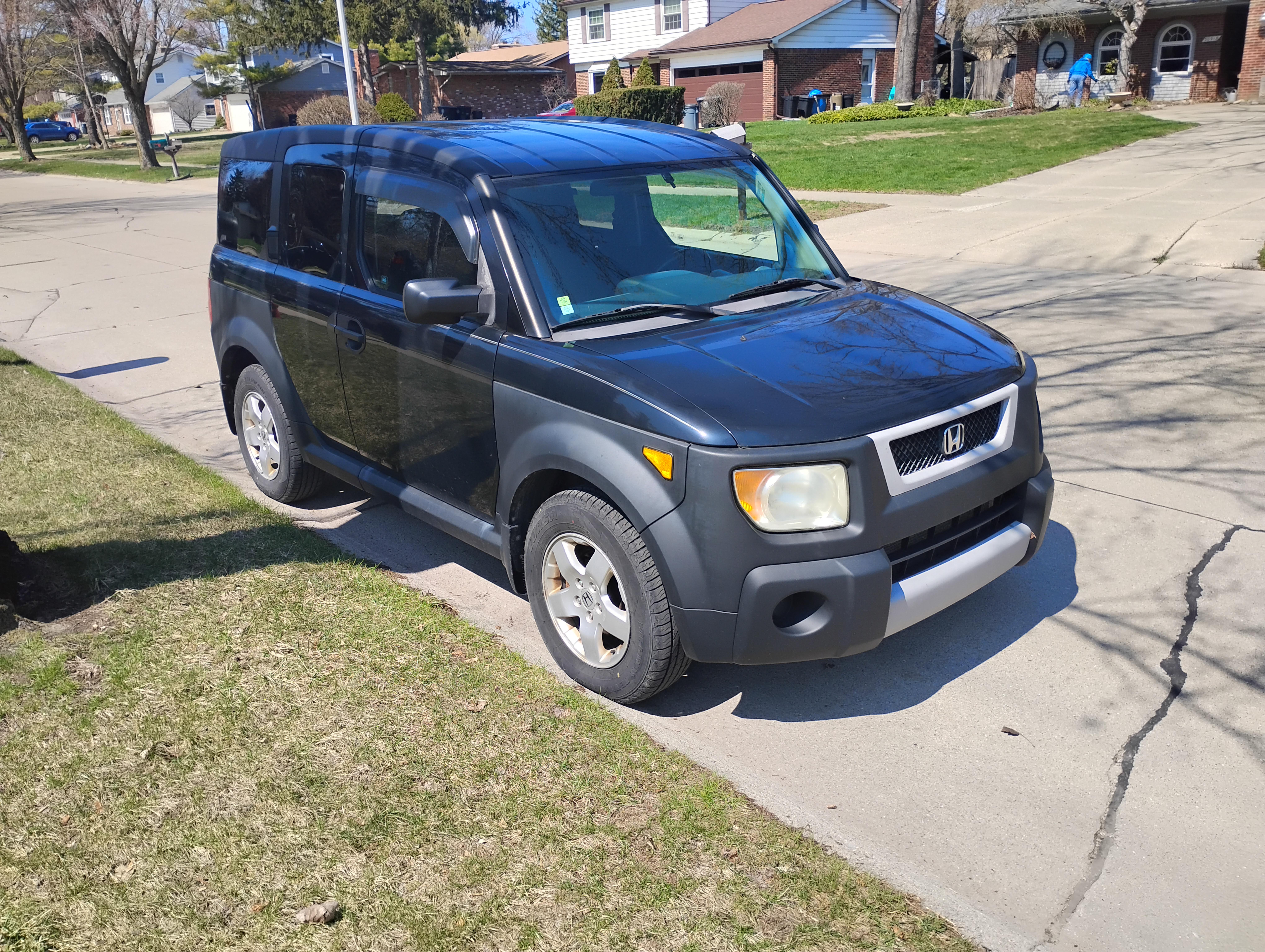 Used 2005 Honda Element EX image 1