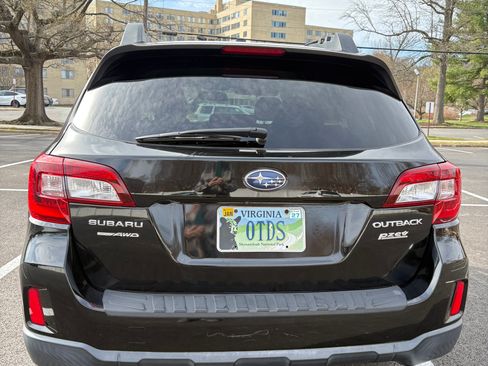 Used 2015 Subaru Outback 2.5i Premium image 5