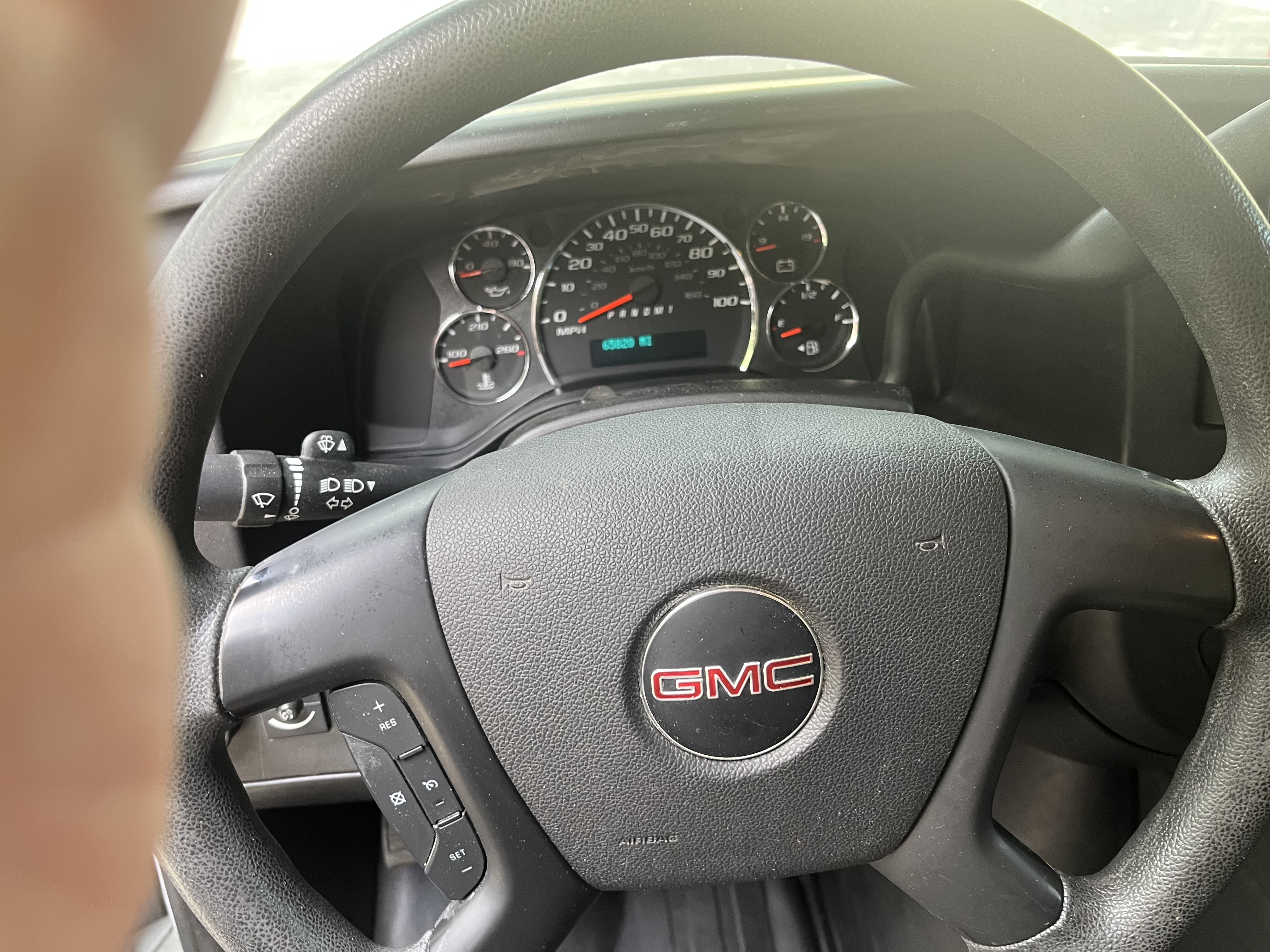 Used 2014 GMC Savana 2500 RWD image 9