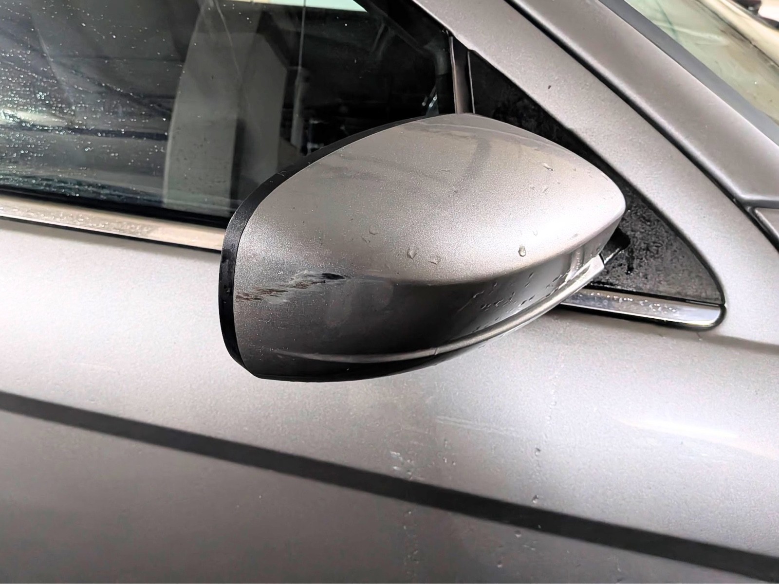 Used 2014 Chrysler 200 LX FWD image 19