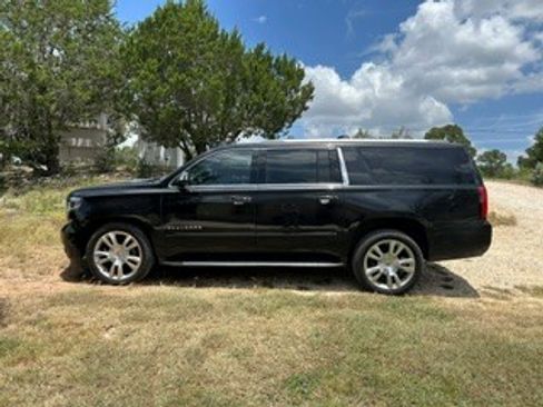 Used 2017 Chevrolet Suburban Premier AWD/4WD image 1