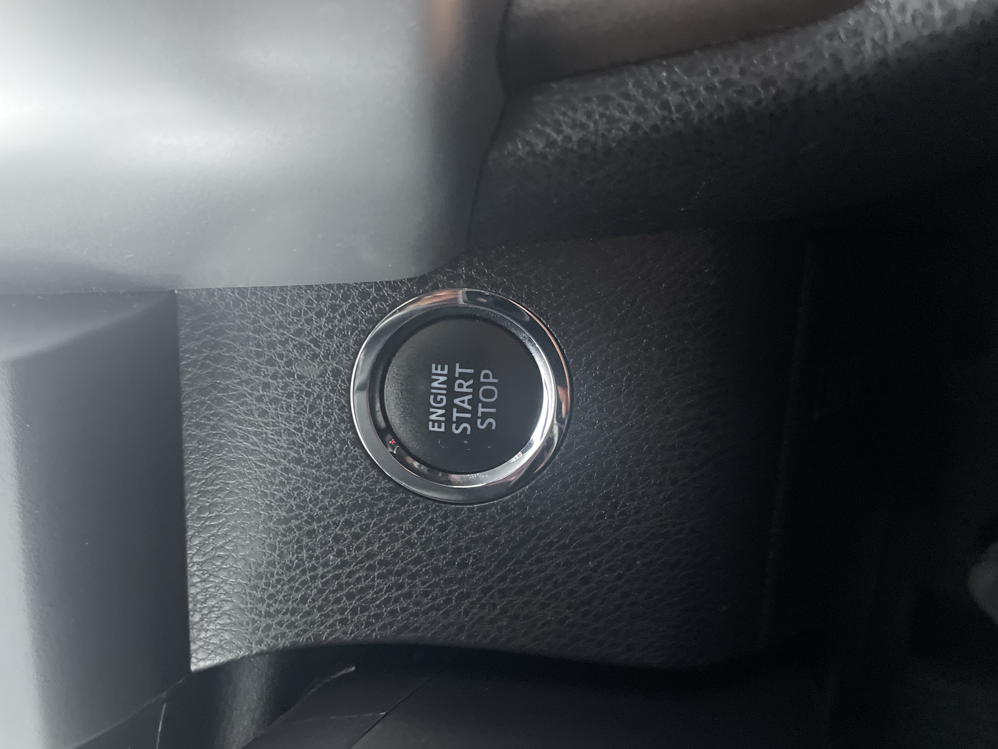 Used 2019 Toyota Highlander XLE AWD/4WD image 12