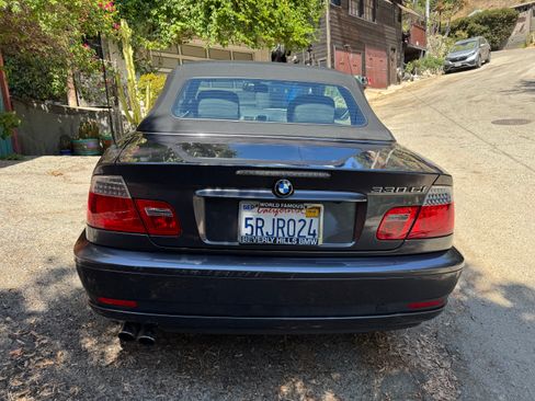 Used 2005 BMW 330Ci Convertible image 4