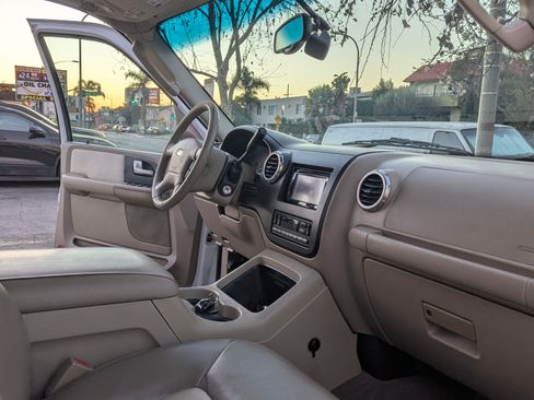 Used 2003 Ford Expedition Eddie Bauer image 14