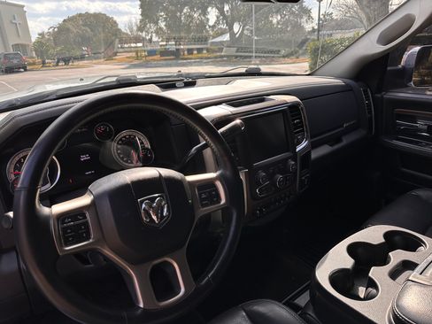 Used 2016 RAM 2500 Laramie image 19