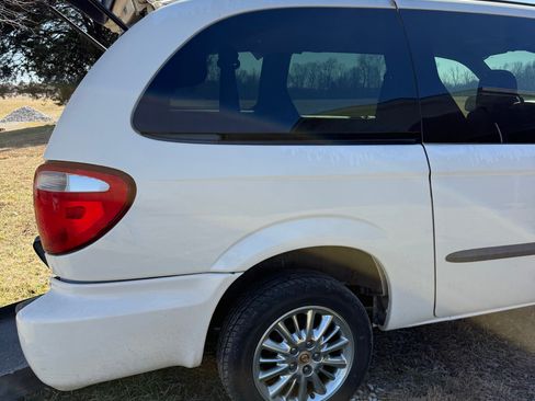 Used 2003 Dodge Grand Caravan Sport image 6