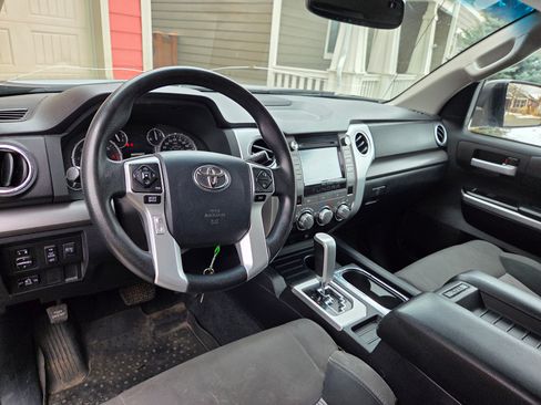 Used 2017 Toyota Tundra SR5 w/ TRD Off Road Package image 10