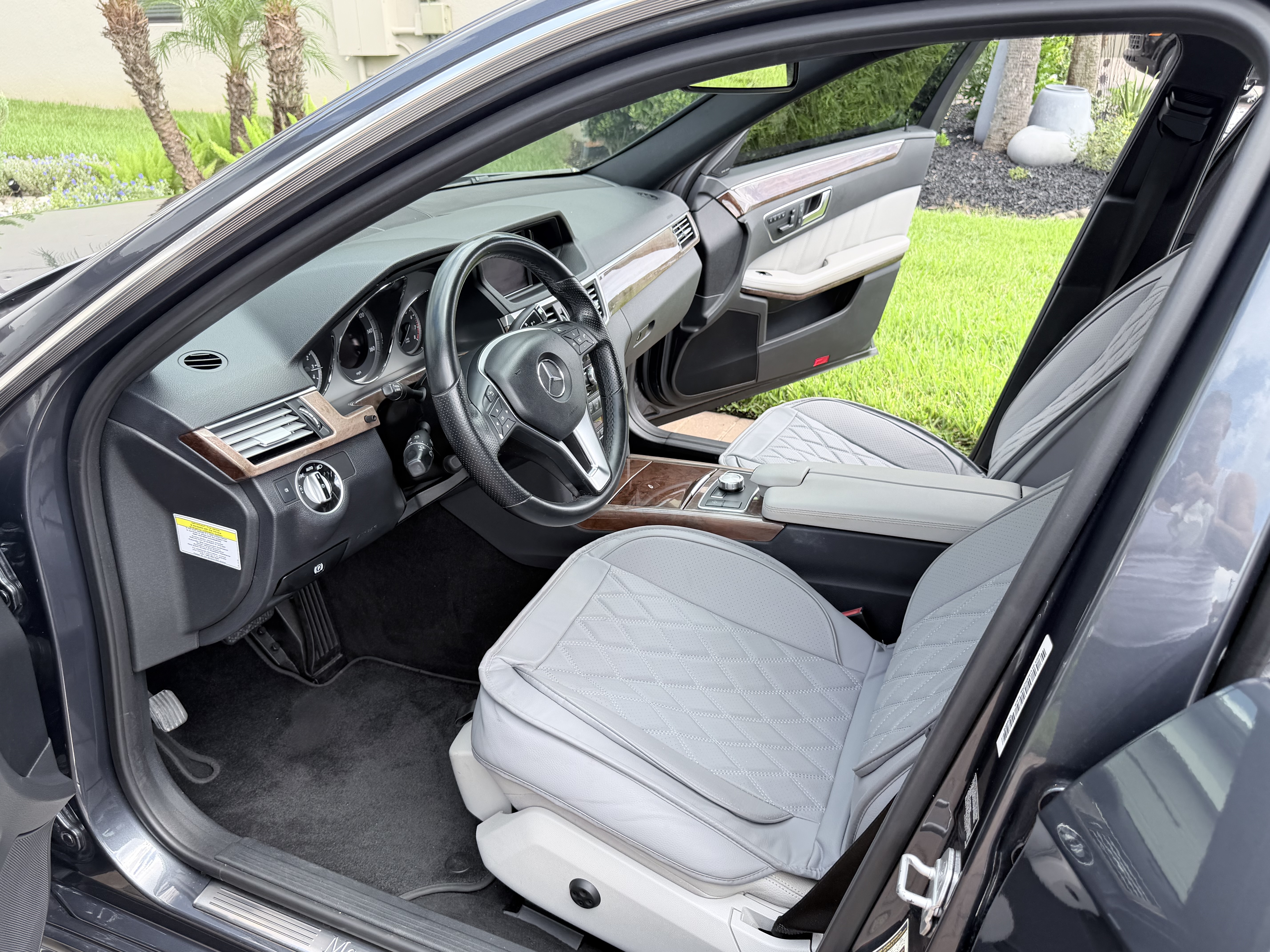 Used 2013 Mercedes-Benz E 350 Sedan image 10