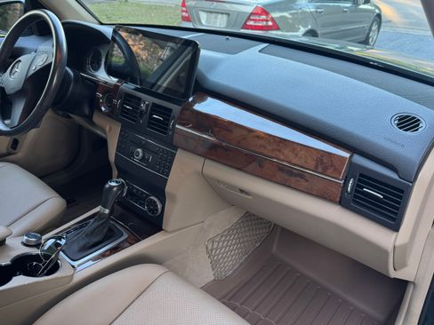 Used 2011 Mercedes-Benz GLK 350 2WD image 14
