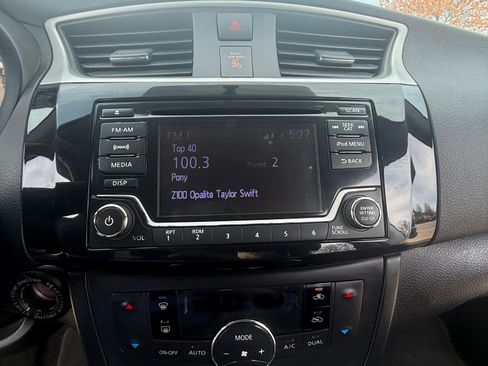 Used 2018 Nissan Sentra SV image 7