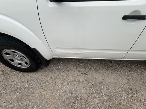 Used 2020 Nissan Frontier S image 15