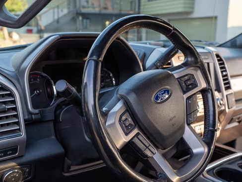 Used 2019 Ford F450 Platinum w/ Platinum Ultimate Package AWD/4WD image 17