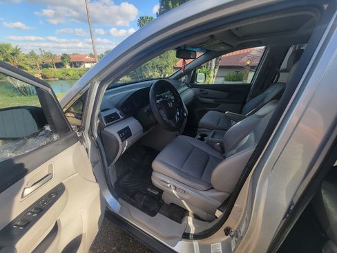 Used 2012 Honda Odyssey EX-L image 16