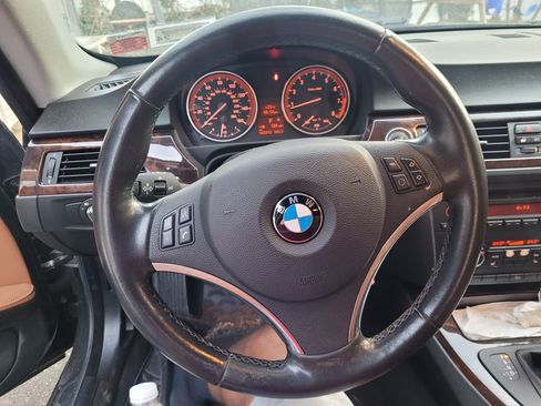 Used 2011 BMW 328i xDrive Coupe image 11