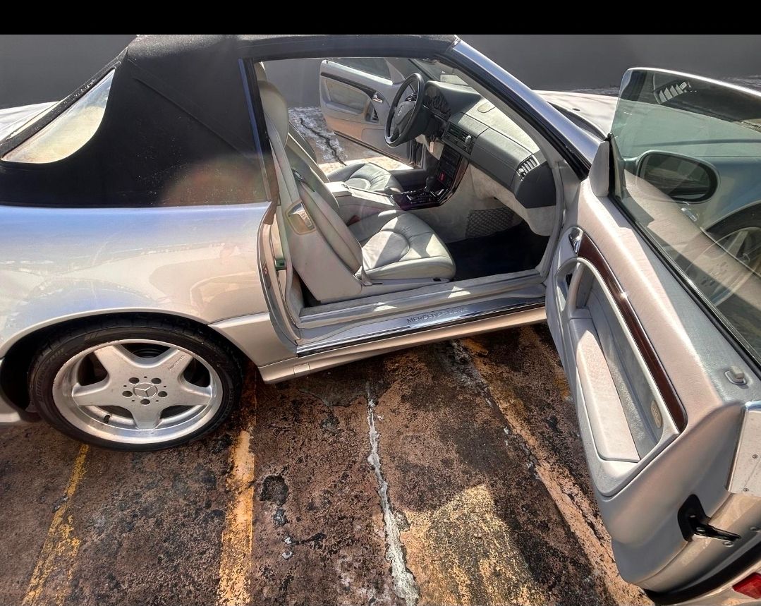 Used 2000 Mercedes-Benz SL 500 image 3