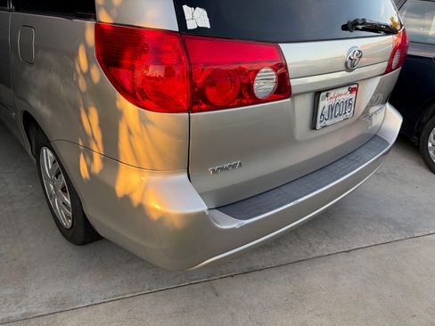 Used 2009 Toyota Sienna LE image 19