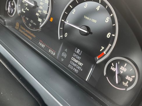 Used 2015 BMW 750Li xDrive AWD/4WD image 6