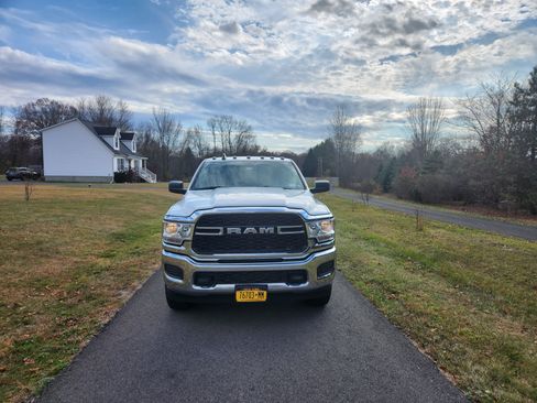 Used 2019 RAM 2500 Tradesman image 7