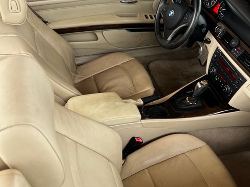 Used 2010 BMW 328i 328i Convertible 2D image 15