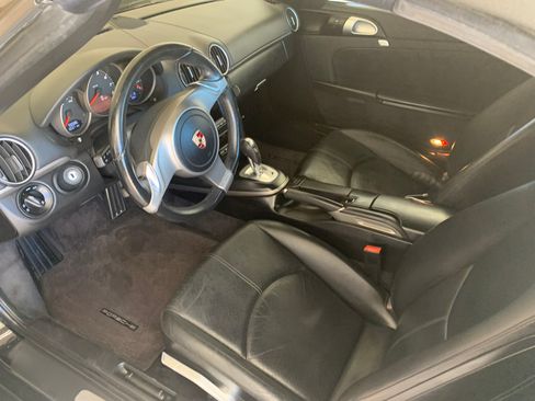 Used 2010 Porsche Boxster RWD image 5