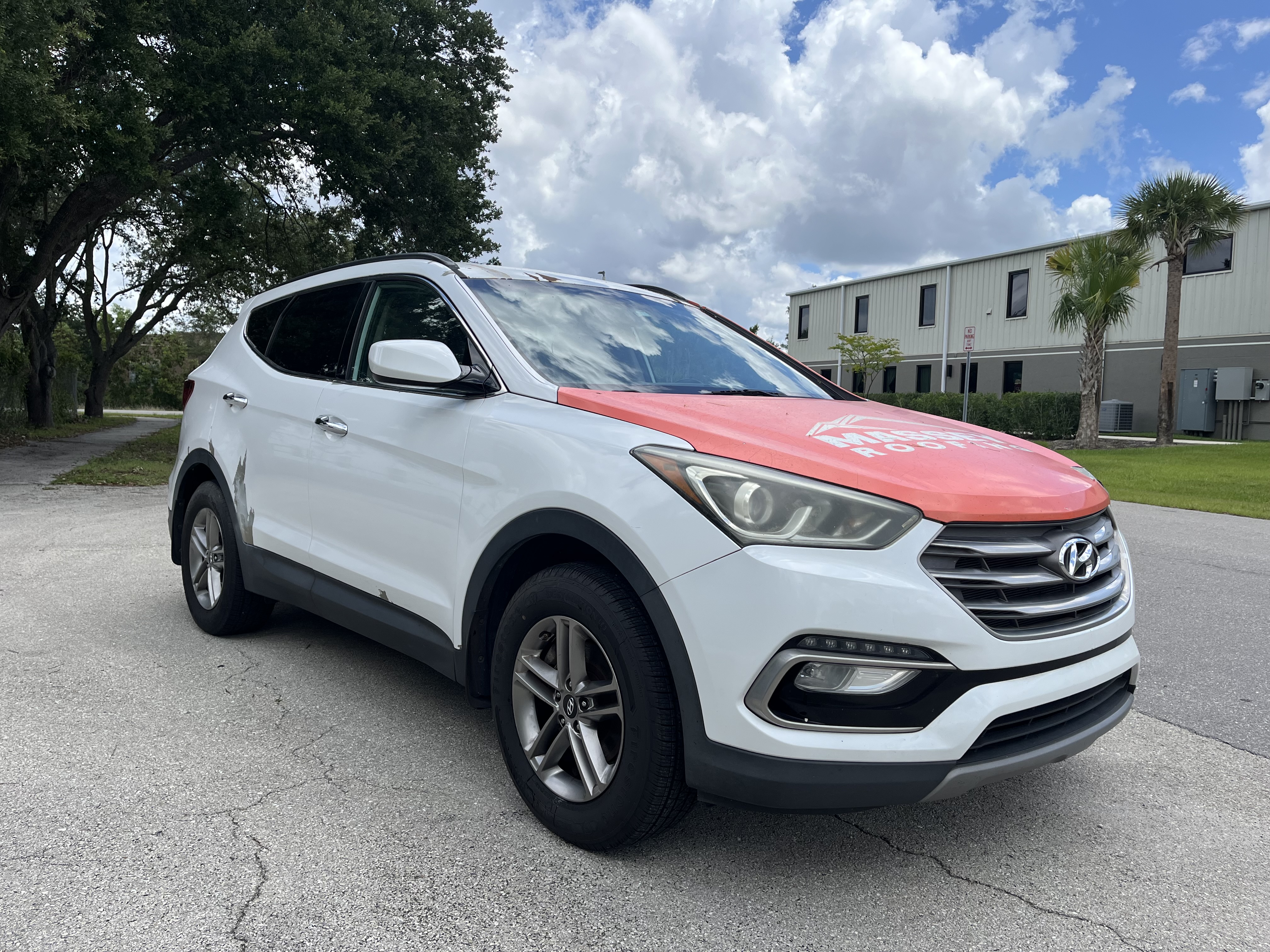 Used 2017 Hyundai Santa Fe Sport FWD image 2