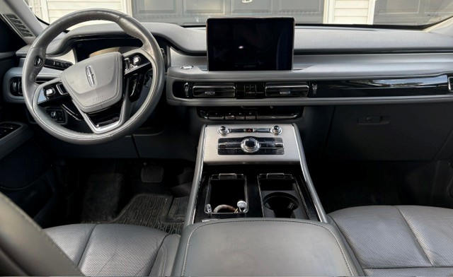 Used 2020 Lincoln Aviator Reserve w/ Equipment Group 201A AWD/4WD image 4