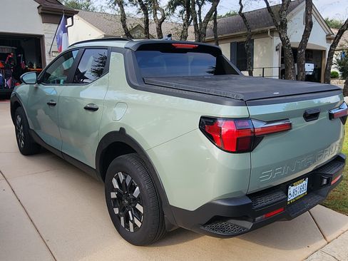 Used 2025 Hyundai Santa Cruz SEL image 4