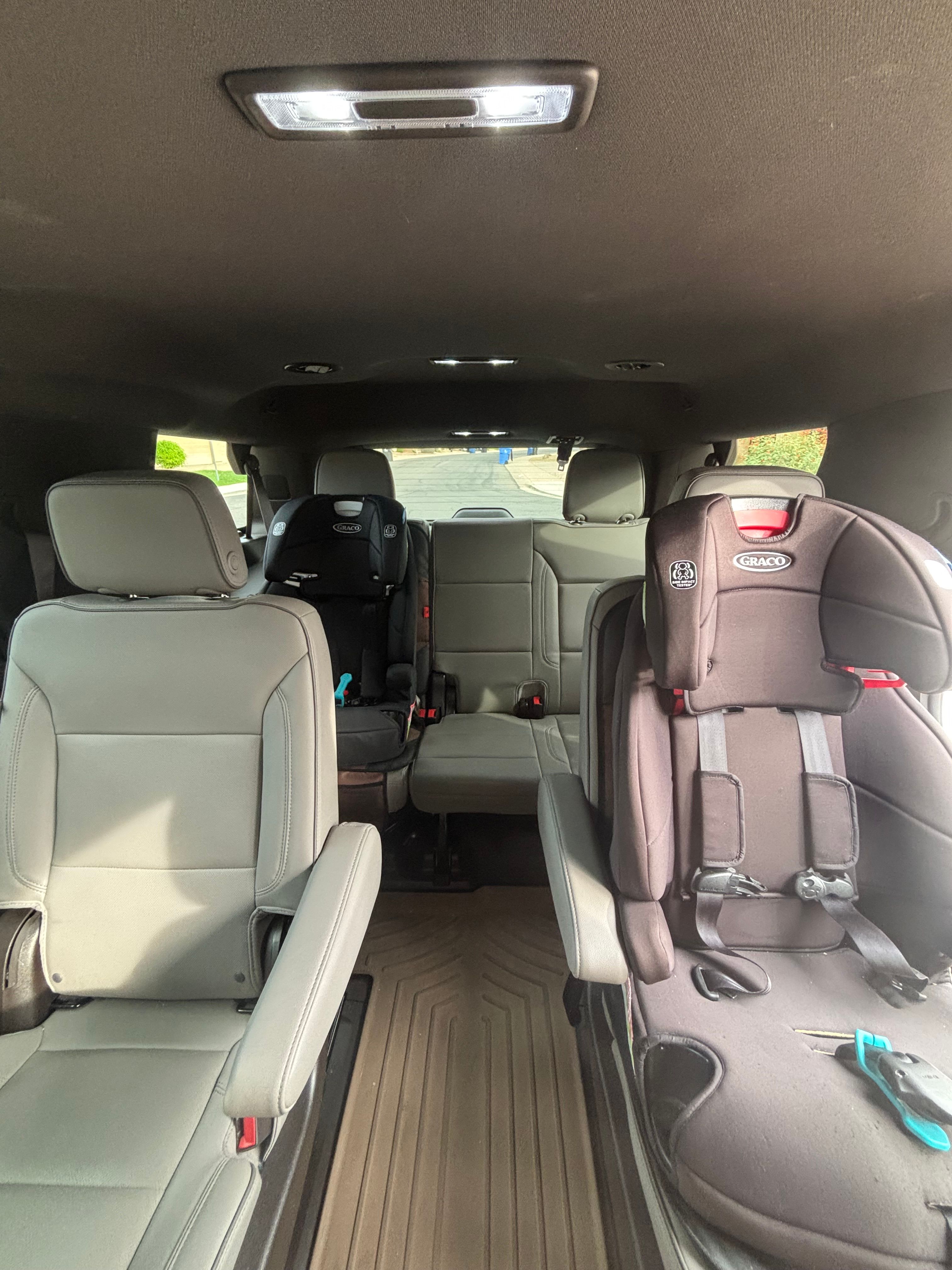 Used 2023 GMC Yukon SLT RWD image 14