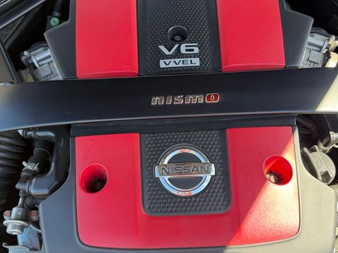 Used 2015 Nissan 370Z NISMO RWD image 13