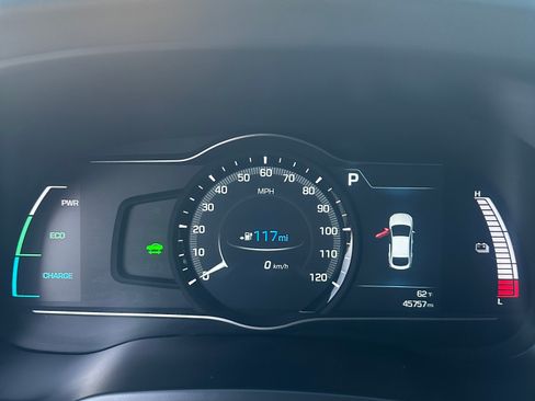 Used 2017 Hyundai Ioniq Limited w/ Limited Ultimate Package 02 FWD image 16