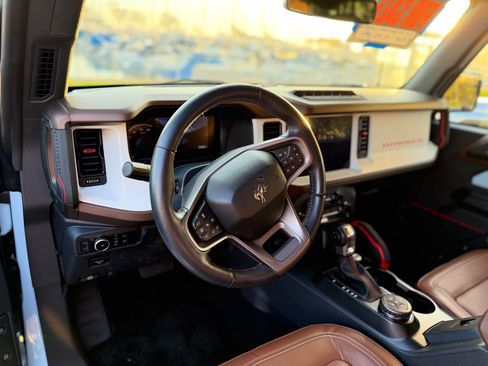 Used 2024 Ford Bronco Heritage Edition image 14