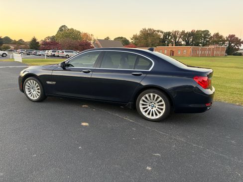 Used 2012 BMW 750Li image 14