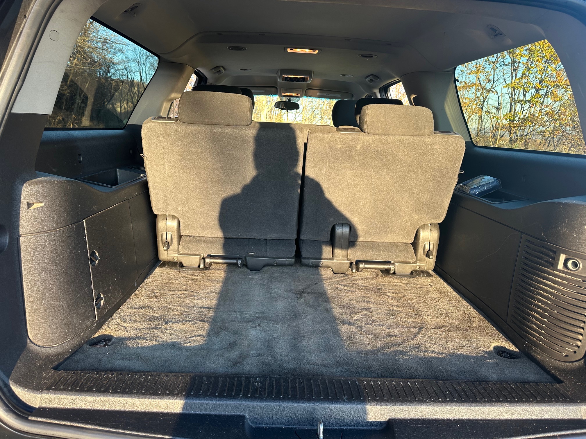 Used 2010 Chevrolet Suburban LS AWD/4WD image 12