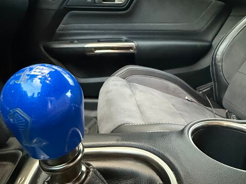 Used 2020 Ford Mustang Shelby GT350 w/ Technology Package image 13