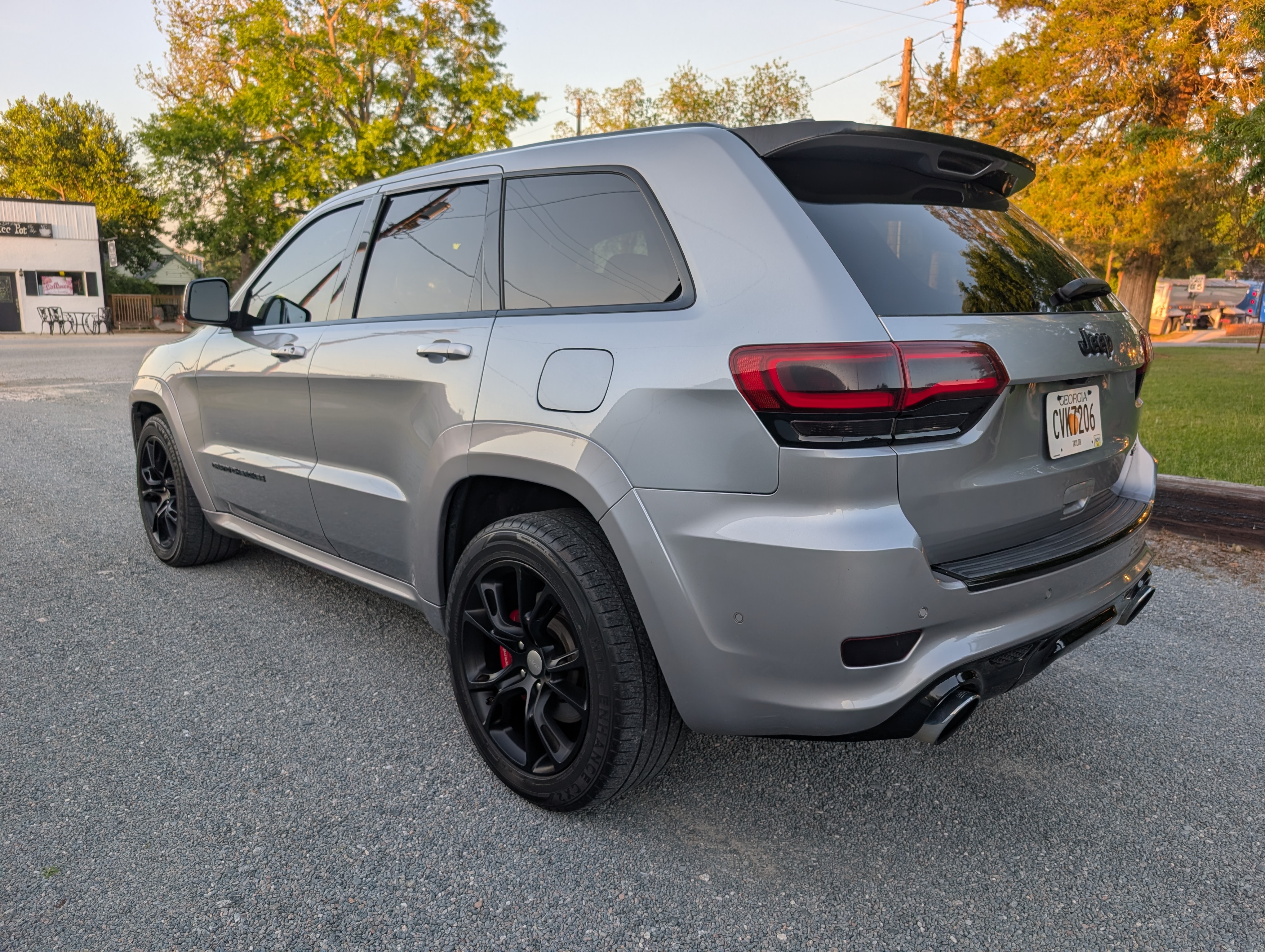 Used 2018 Jeep Grand Cherokee SRT AWD/4WD image 9