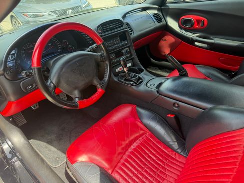 Used 2003 Chevrolet Corvette Z06 w/ Memory Package, 3 Drivers RWD image 6