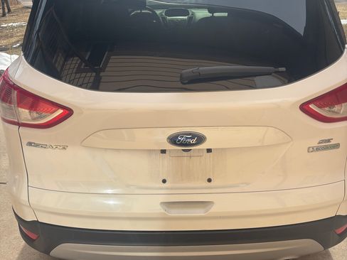 Used 2014 Ford Escape SE image 4