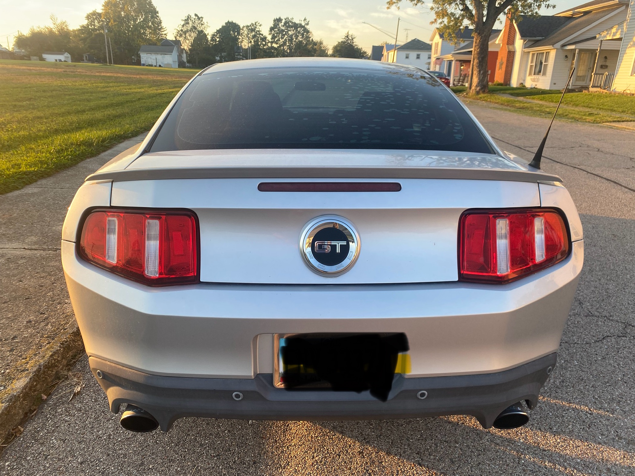 Used 2012 Ford Mustang GT w/ Security Pkg RWD image 6