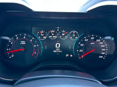 Used 2018 Chevrolet Camaro SS w/ Redline Edition RWD image 16