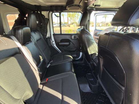 Used 2020 Jeep Wrangler Unlimited Sport AWD/4WD image 16