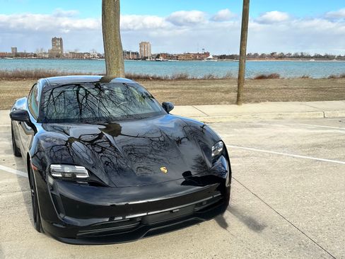 Used 2021 Porsche Taycan Sedan 4D image 1