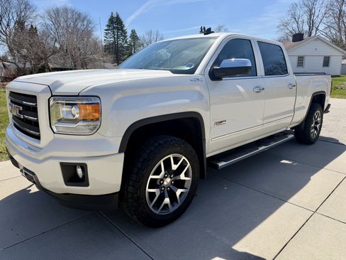Used 2015 GMC Sierra 1500 SLE image 1