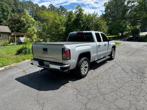 Used 2017 GMC Sierra 1500 SLT w/ SLT Premium Package AWD/4WD image 8